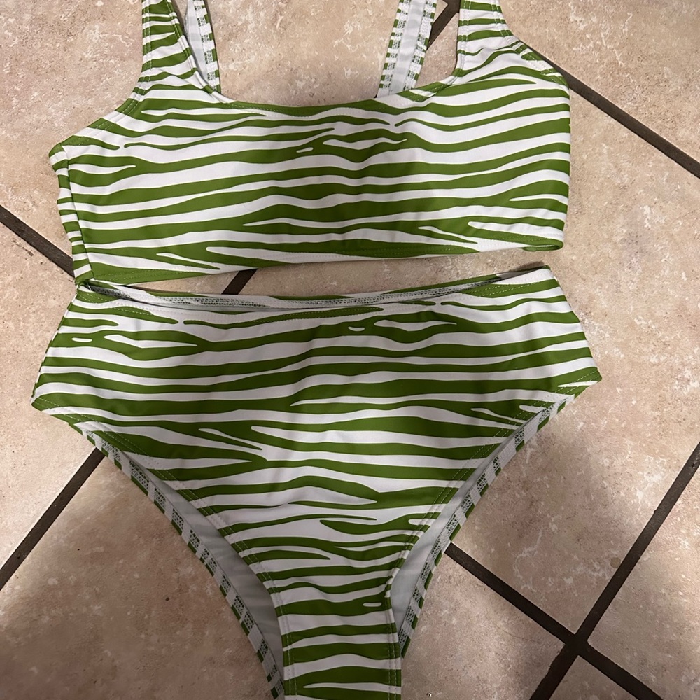 SHEIN Zebra Bikini
